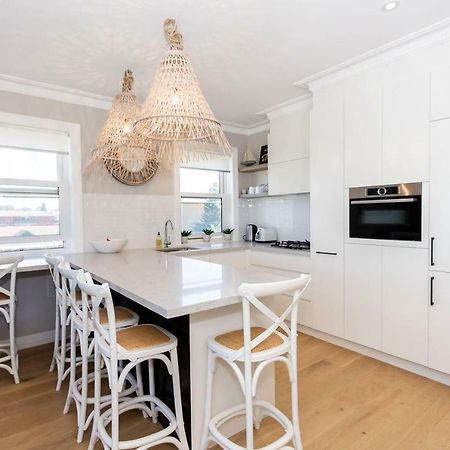 Bondi Breeze-Hosted By:L'Abode Accommodation Sydney Bagian luar foto